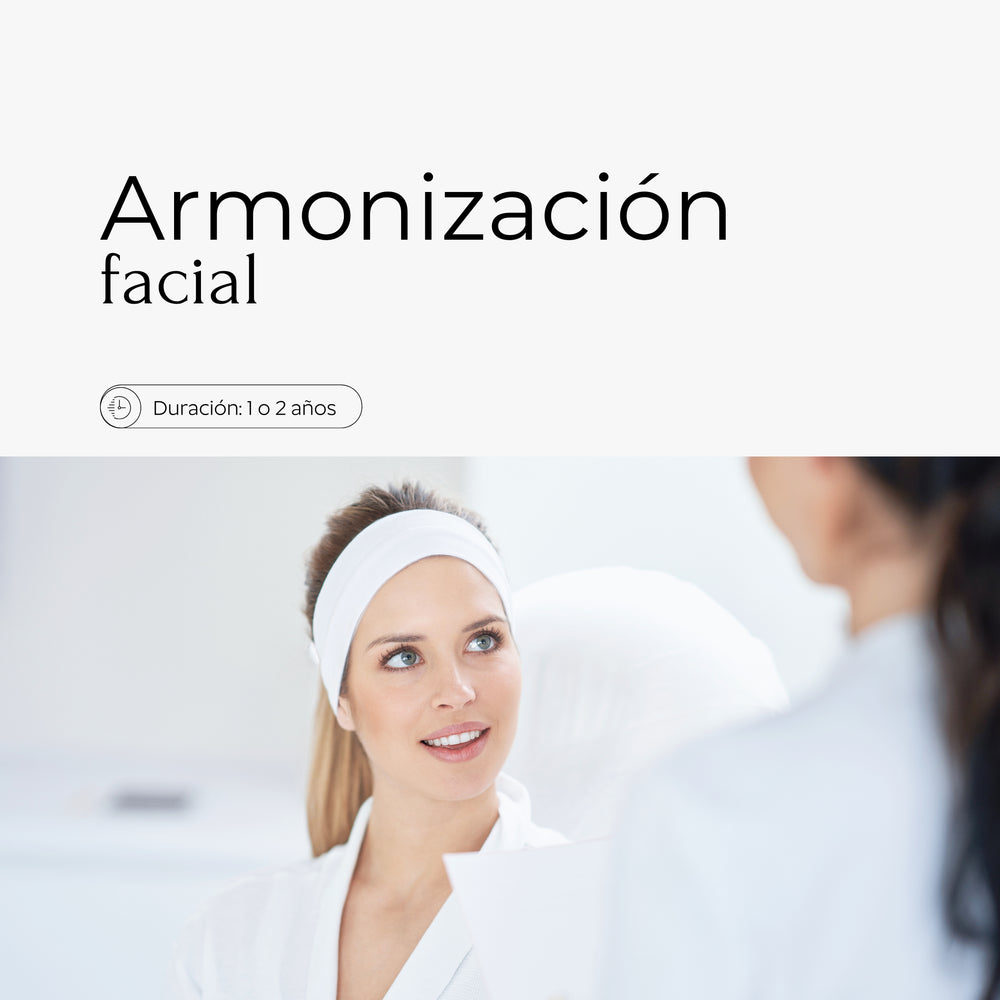 El tratamiento de armonización facial con ácido hialurónico es un procedimiento no quirúrgico que busca mejorar la simetría y el equilibrio del rostro mediante la aplicación de ácido hialurónico en áreas específicas. Este tratamiento permite resaltar y redefinir características faciales como los pómulos, la mandíbula, el contorno labial y la nariz, creando un resultado más armónico y natural.