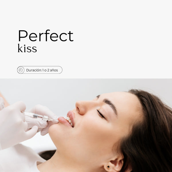 El tratamiento de ácido hialurónico en labios es un procedimiento estético no invasivo que se utiliza para aumentar el volumen, definir la forma y mejorar la hidratación de los labios. El ácido hialurónico, una sustancia natural presente en el cuerpo, se inyecta cuidadosamente en los labios para conseguir un resultado natural, suave y duradero.